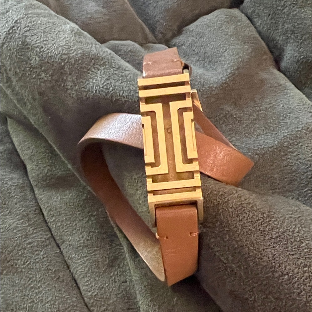 Tory Burch Leather Bracelet with Gold Geometric Clasp